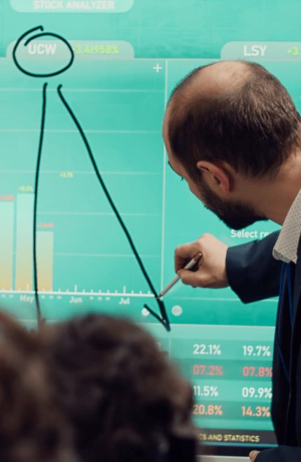 marketing-team-gathering-information-sharing-meeting-study-updates